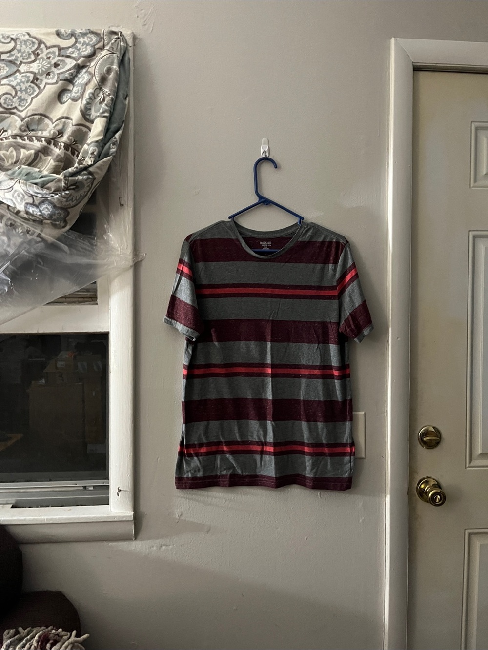Mossimo Supply Co. Gray and Maroon Striped Crew Neck Tee